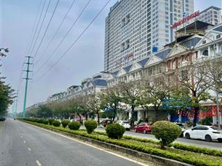 Cần bán nhà mặt phố thành phố giao lưu, phạm văn đồng. dt sổ 260m2 x 6t, 1hầm, mt 16m. vị trí đẹp