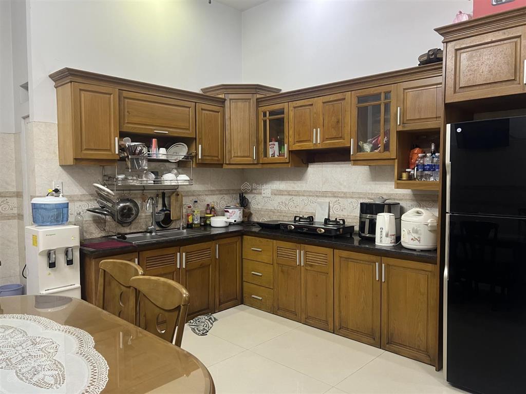 Bán nhà mặt tiền đường 42. p. bình trưng  0904 433 *** để biết thêm thông tin