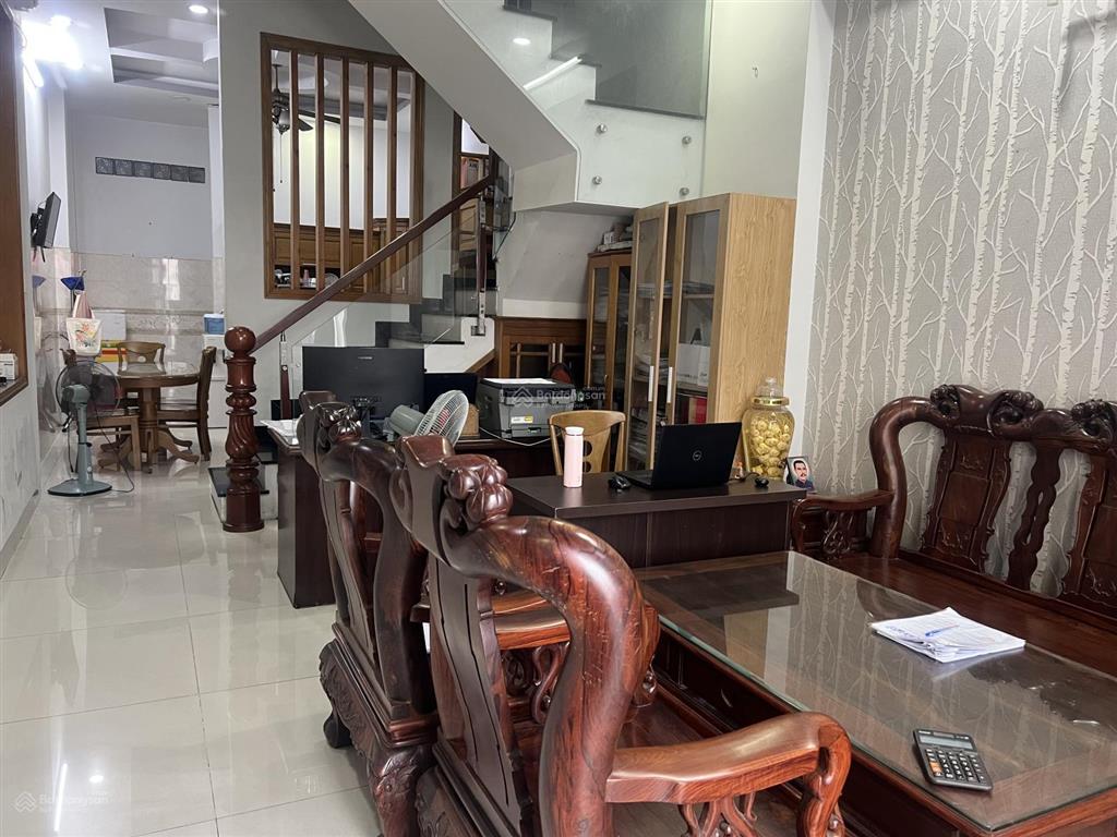 Bán nhà mặt tiền đường 42. p. bình trưng  0904 433 *** để biết thêm thông tin