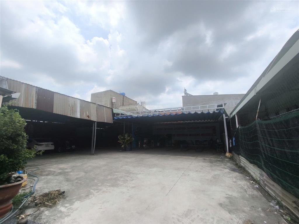 Nhà vườn 1004m2, khu đất vàng, full thổ, ngang 21m  hóc môn  giáp quận 12