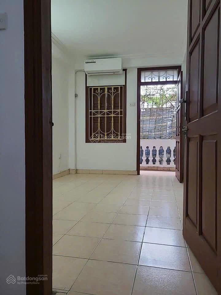 Nhà đốc ngữ gần phố đối diện bv 354 ở ngay hoặc kinh doanh nhỏ thuê 10tr/tháng 0966 341 ***