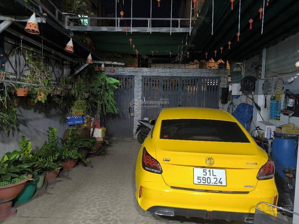 Bán nhà 3 tầng, mt đường số 20, gigamall, hiệp bình chánh, vị trí hiếm, giảm 2.4 tỷ còn 21.6 tỷ