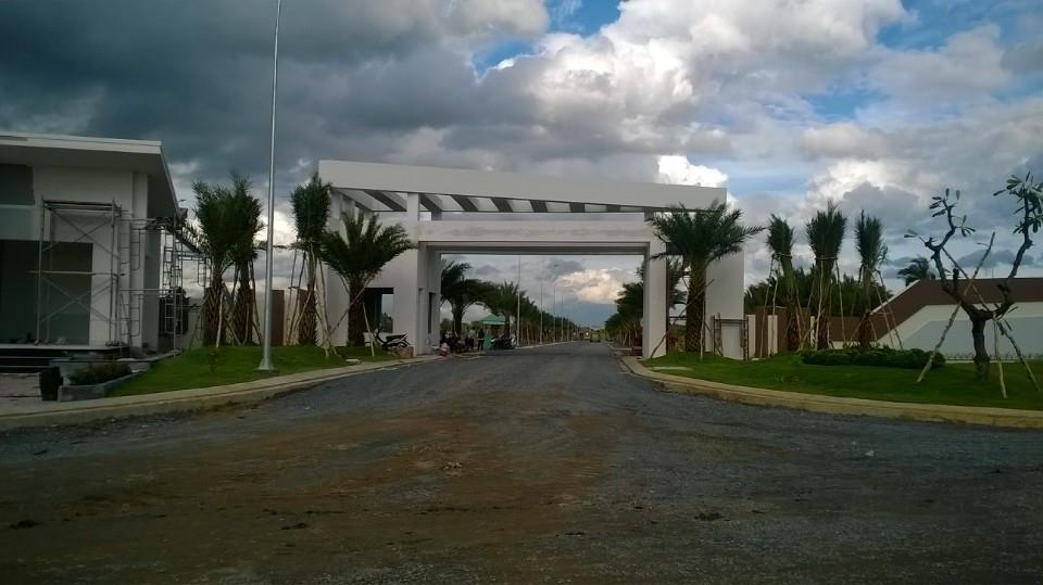 Mặt tiền trường lưu, p long trường, tp hồ chí minh