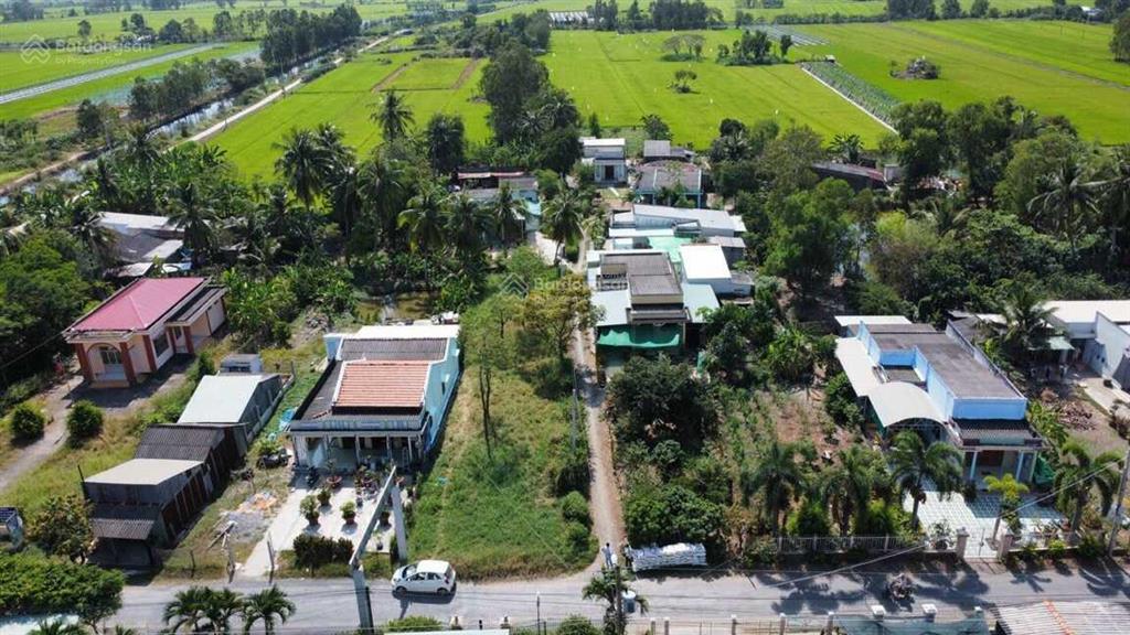 Kẹt tiền cần bán lô đất thổ cư mặt tiền thanh nhung, xã phước trung, gò công đông, 10x50m