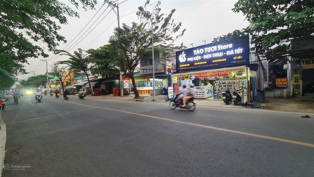 Bán nhanh mặt tiền nguyễn văn tạo  vị trí siêu đẹp, giá trị cao