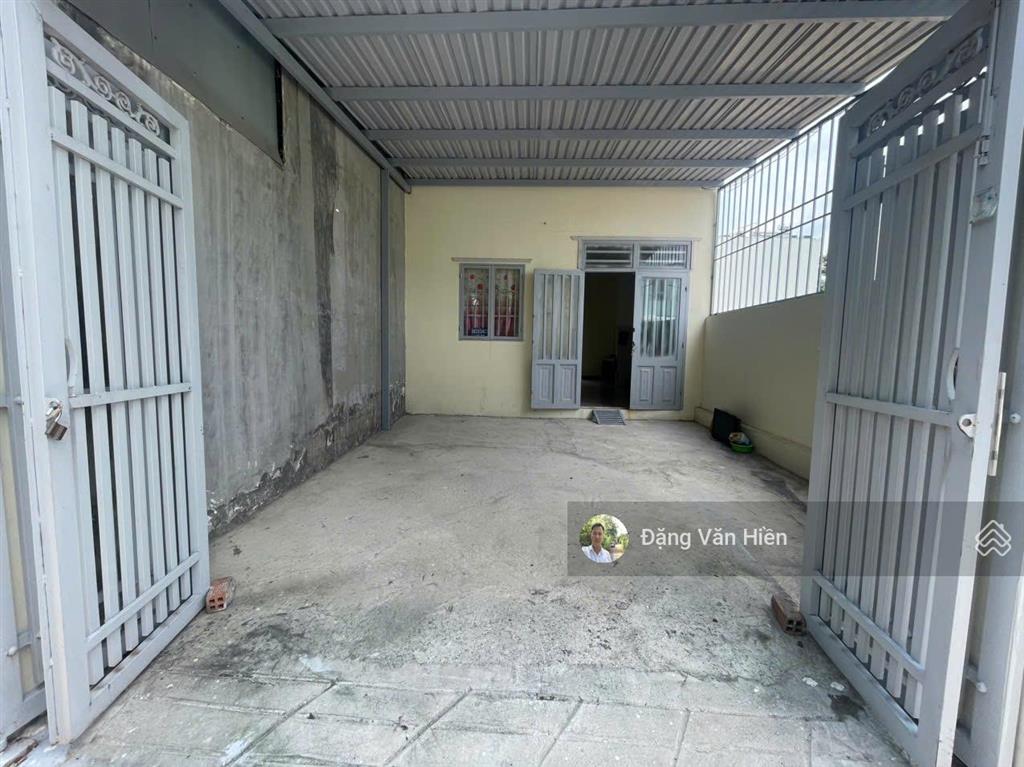 Bán nhà sổ hồng riêng, 85m2 hẻm xe hơi nhơn đức, giá 4 tỷ bớt lộc