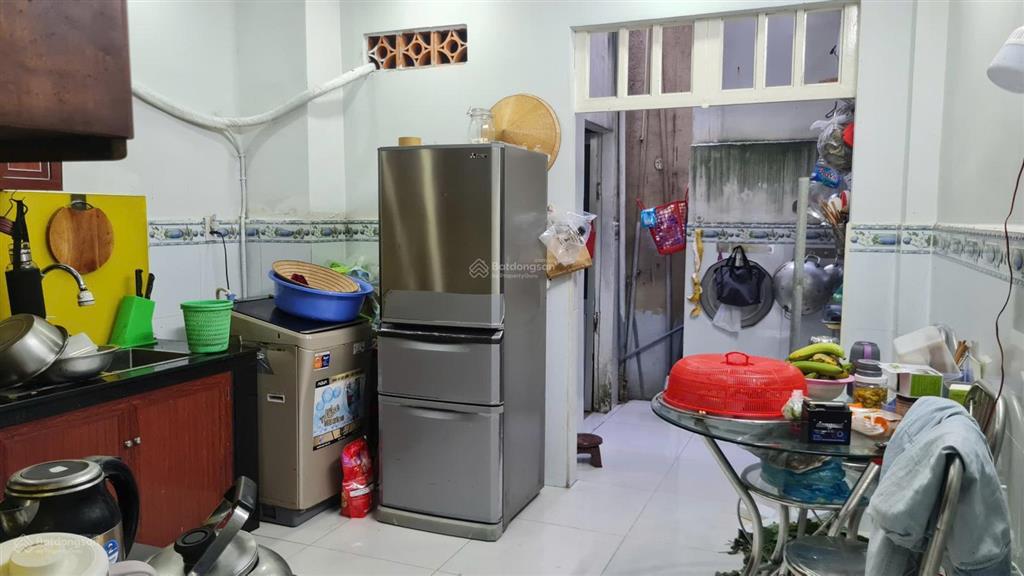 Bán nhà 1 trệt 1 lầu gần chợ phú xuân nhà đẹp, sổ hồng riêng, giá tốt