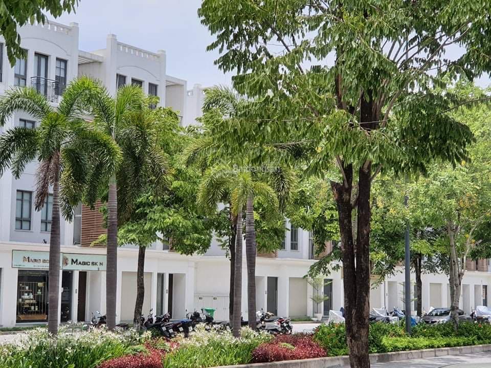 Bán căn shophouse 99m2 mặt đại lộ hoàng mai