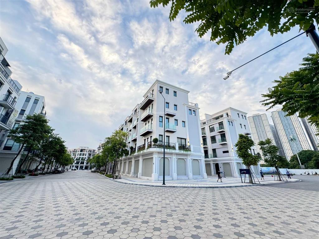 Bán căn shophouse 75m2 mặt công viên siêu đẹp