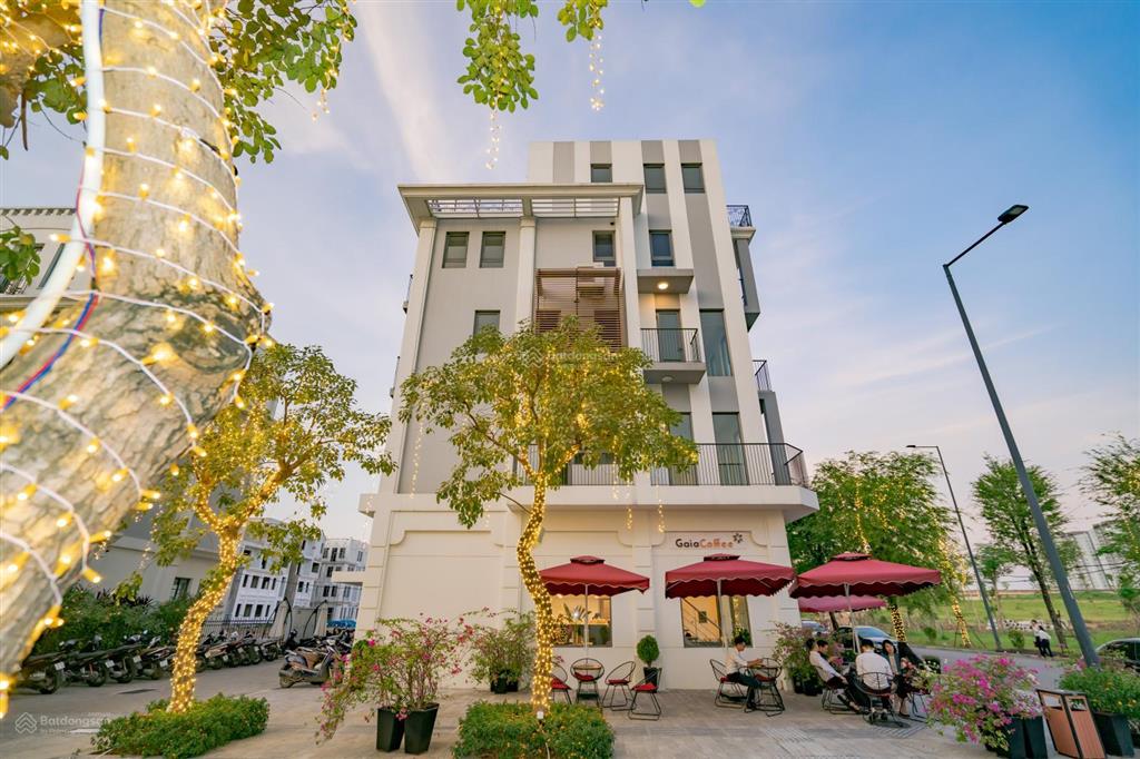 Chính chủ bán căn shophouse 99m2 xây dựng 5 tầng