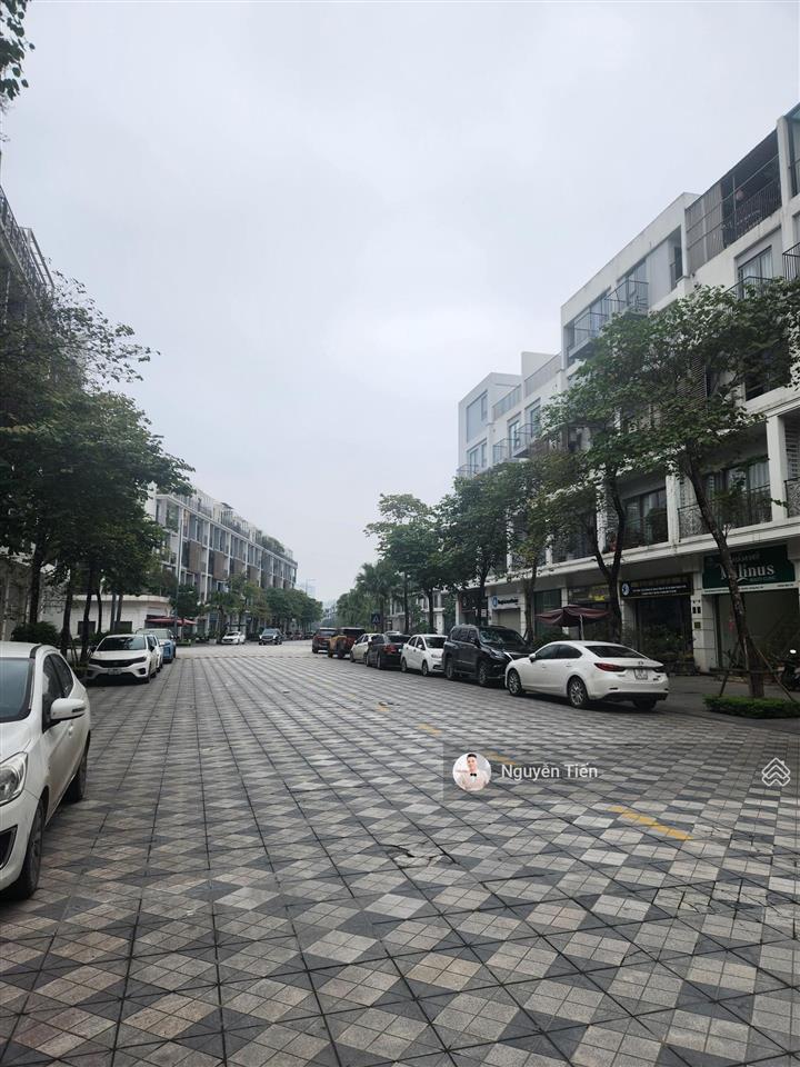 Bán căn shophouse 99m2 ngay đối diện chân chung cư chuẩn bị xây dựng