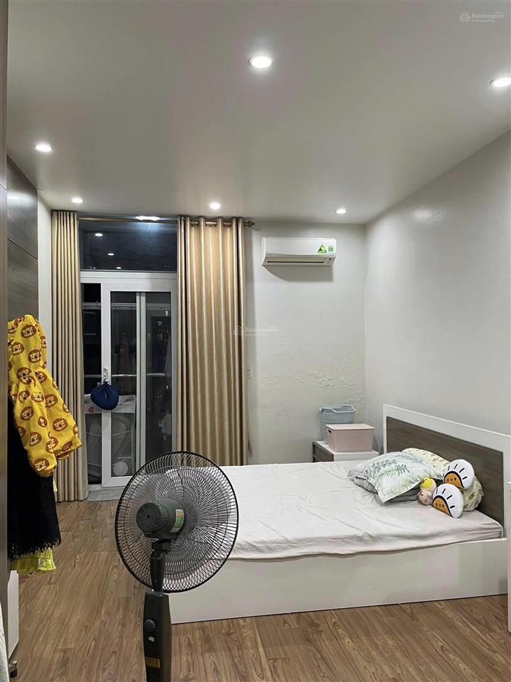 Chính chủ gửi bán căn hộ usilk city, diện tích 94m2, tầng trung 1x, bc đông nam, cần bán gấp 6,35tỉ