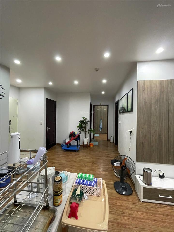 Chính chủ gửi bán căn hộ usilk city, diện tích 94m2, tầng trung 1x, bc đông nam, cần bán gấp 6,35tỉ