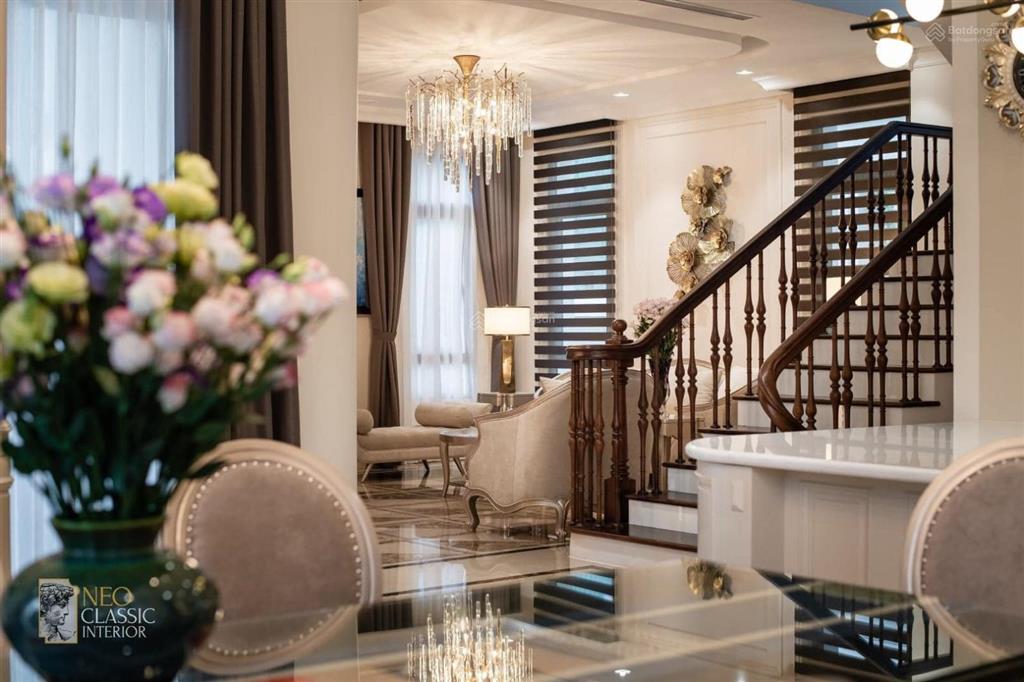 Cần cho thuê biệt thự song lập 150m2 tại vinhomes green bay mễ trì full đồ chỉ xách vali vào ở