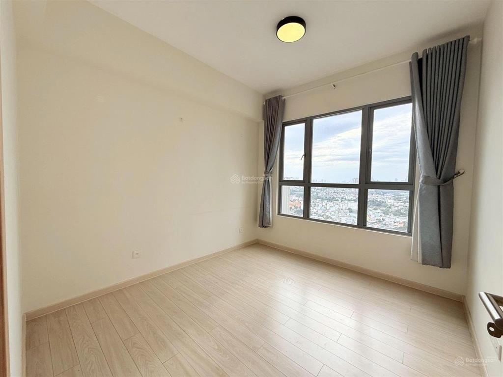 Cho thuê căn hộ 3pn palm heights căn góc, nội thất cơ bản, view không chắn