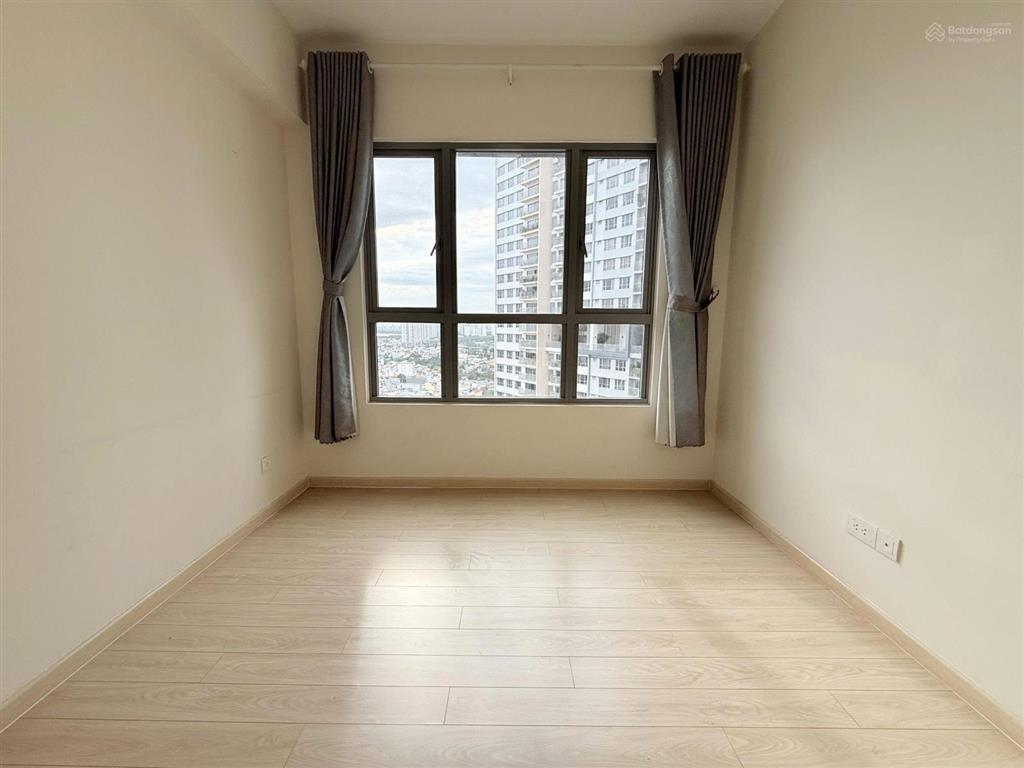 Cho thuê căn hộ 3pn palm heights căn góc, nội thất cơ bản, view không chắn