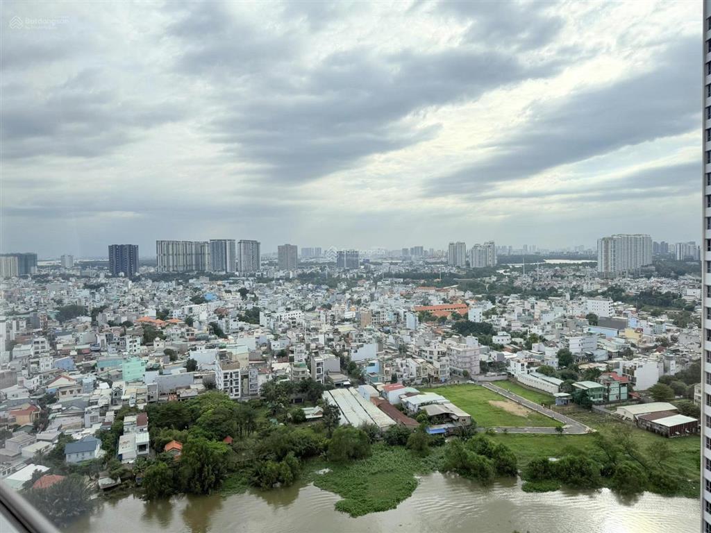 Cho thuê căn hộ 3pn palm heights căn góc, nội thất cơ bản, view không chắn