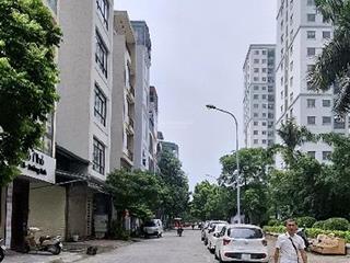 Thanh trì, siêu hiếm, duy nhất một căn, tứ hiệp giá cực kỳ tốt, ô tô tránh, vỉa hè, kinh doanh