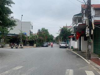 TRUNG TÂM THỊ TRẤN HỒ, LÔ GÓC 60M2, ĐƯỜNG ÂU CƠ, Ô TÔ 7 CHỖ, GIÁ 2 TỶ 450 TRIỆU