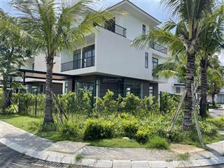 Biệt thự góc 3 mặt tiền 14,7x20m view sân golf hồ sinh thái 1 trệt 2 lầu. giá 7,8 tỷ