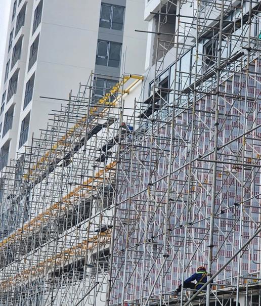 Bán ngay  giá sốc nhất thị trường  chỉ từ 2 tỷ 350  chính chủ cần bán căn 1pn 52m2 tại aurora