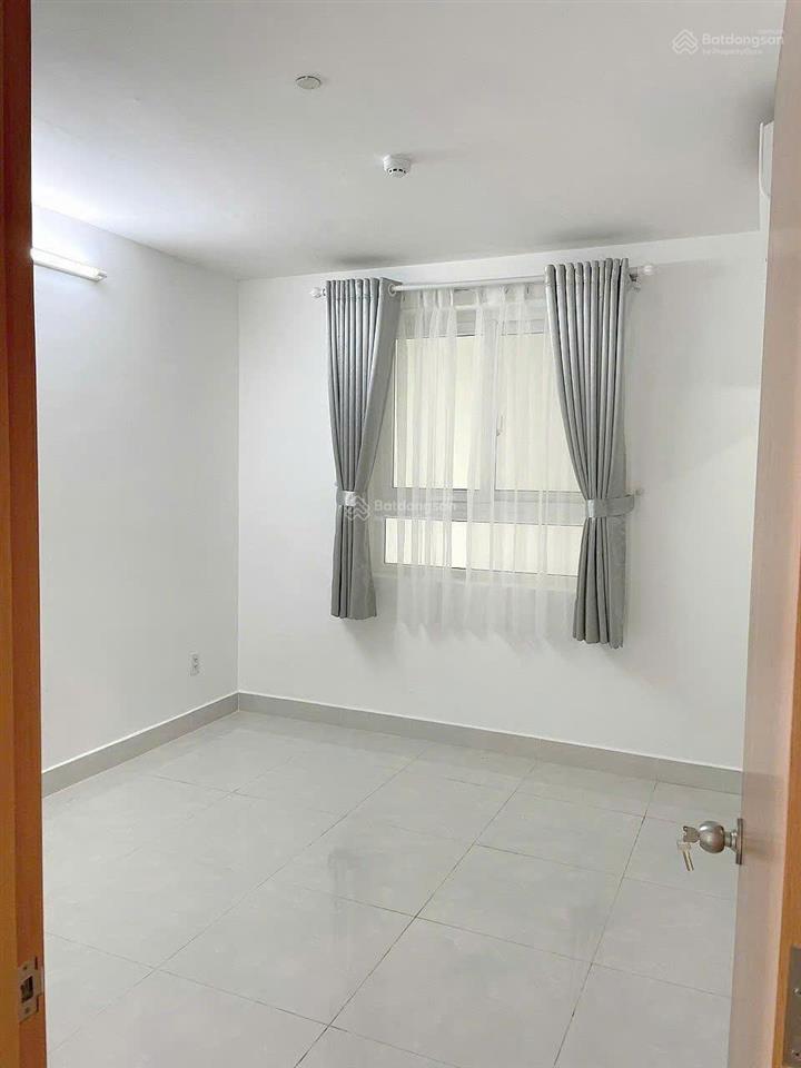 Tara giá siêu hời, chỉ 4 tỷ 350  sở hữu ngay căn hộ 3pn 2wc view đẹp chính chủ gửi bán gấp