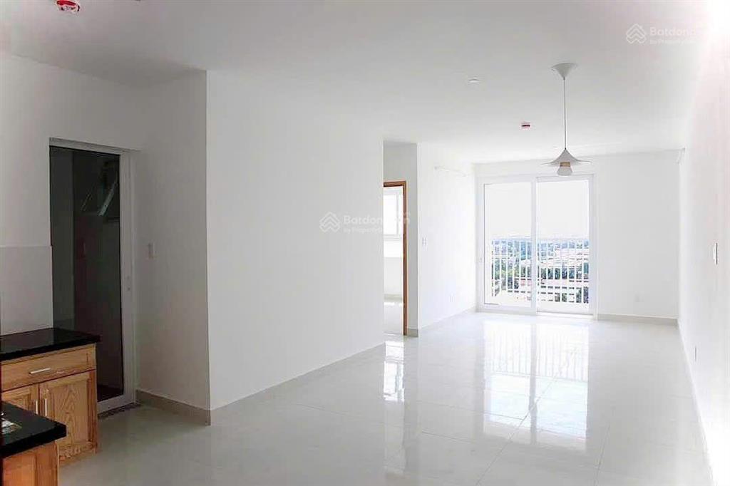 Tara giá siêu hời, chỉ 4 tỷ 350  sở hữu ngay căn hộ 3pn 2wc view đẹp chính chủ gửi bán gấp