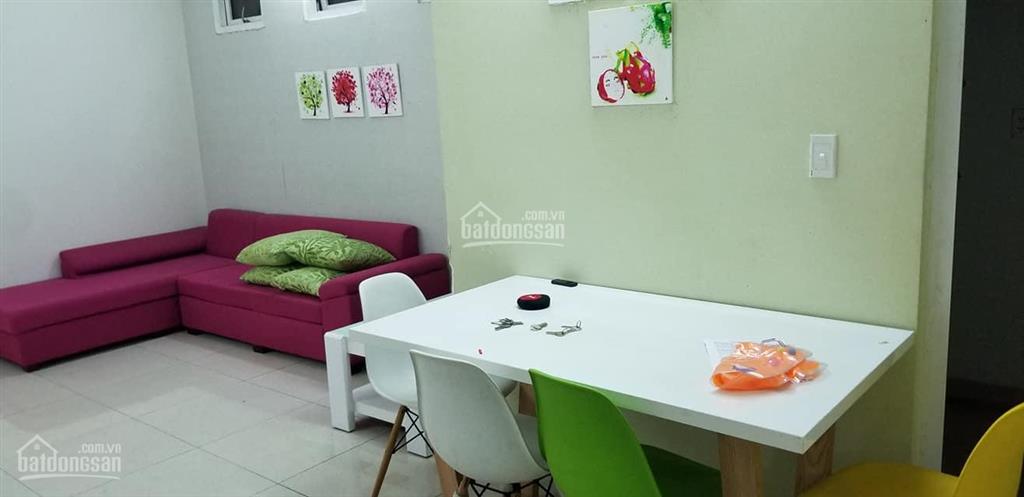 Căn hộ gần full nội thất, 64m2, 2 pn, 2wc, 1 pk & bếp cc dream home 8 triệu/th