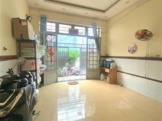 Nhà đường nguyễn văn quá q12  dt 4.2 x 20 nhà cấp 4 có 2 pn  vị trí đẹp sát mặt tiền