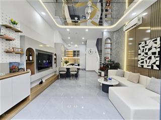 Ngay siêu thị emart đường phan huy ích p12 gò vấpdiện tích 4.5 x 9 trệt 2 lầu sân thượng