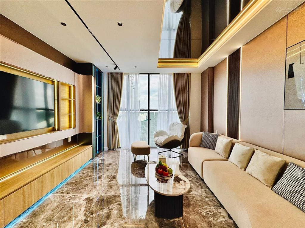 Nhà phố cao cấp có thang máy xe hơi ngủ trong nhà  đường phan huy ích, p14, gò vấp, 4x15m