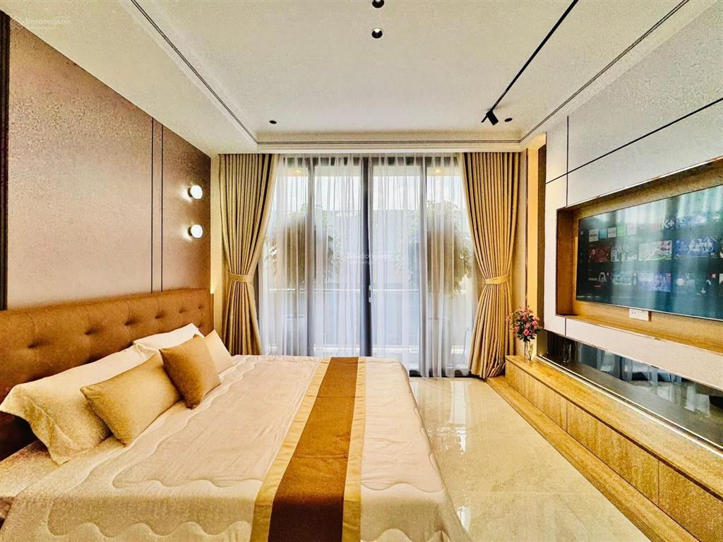 Nhà phố cao cấp có thang máy xe hơi ngủ trong nhà  đường phan huy ích, p14, gò vấp, 4x15m