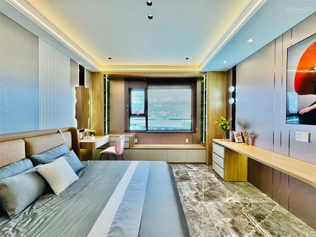 Nhà phố cao cấp có thang máy xe hơi ngủ trong nhà  đường phan huy ích, p14, gò vấp, 4x15m