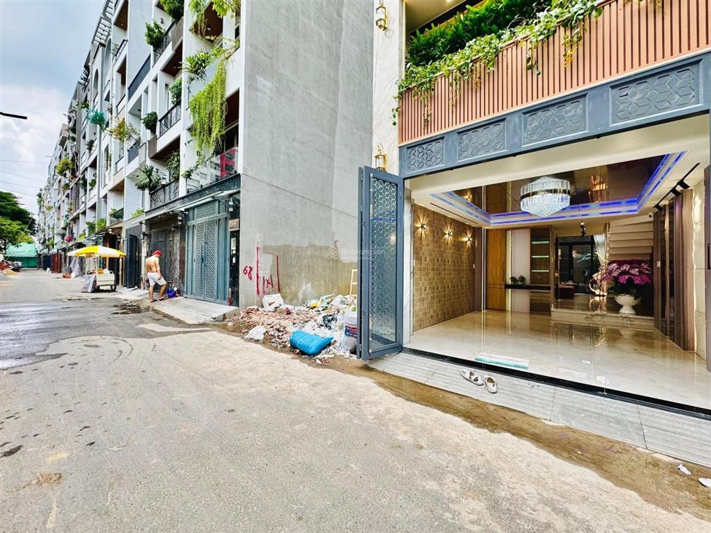 Nhà phố cao cấp có thang máy xe hơi ngủ trong nhà  đường phan huy ích, p14, gò vấp, 4x15m