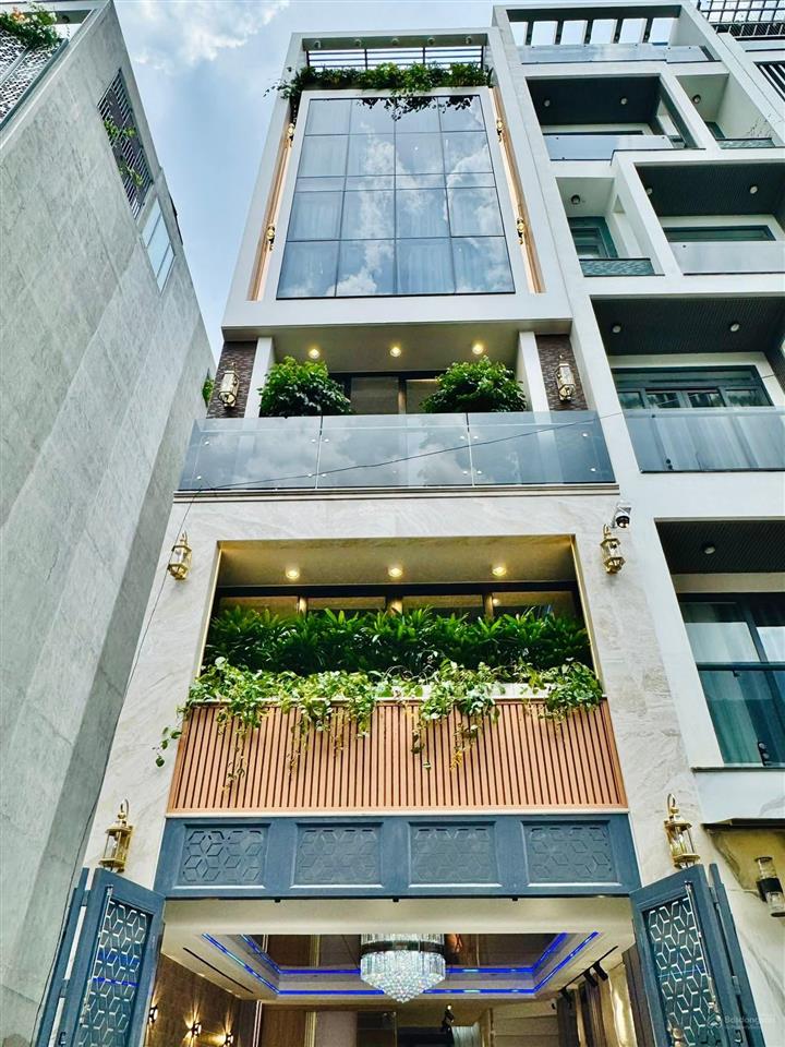 Nhà phố cao cấp có thang máy xe hơi ngủ trong nhà  đường phan huy ích, p14, gò vấp, 4x15m