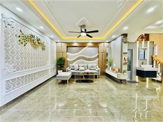 Nhà phố đẹp đường phạm văn bạch f15 tân bình trệt 2 lầu bề ngang rộng hơn 10m hẻm xh giá 6.7 tỷ
