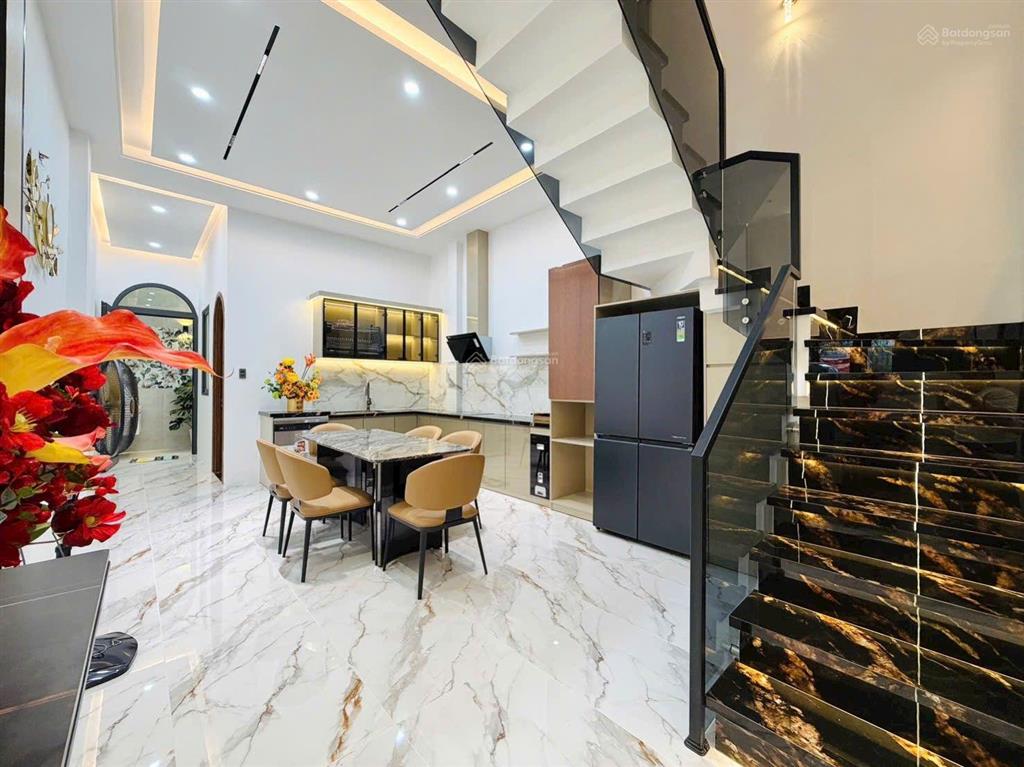 Siêu phẩm mặt tiền buôn bán kinh doanh gần siêu thị emart  đường nguyễn duy cung  p12 gò vấp