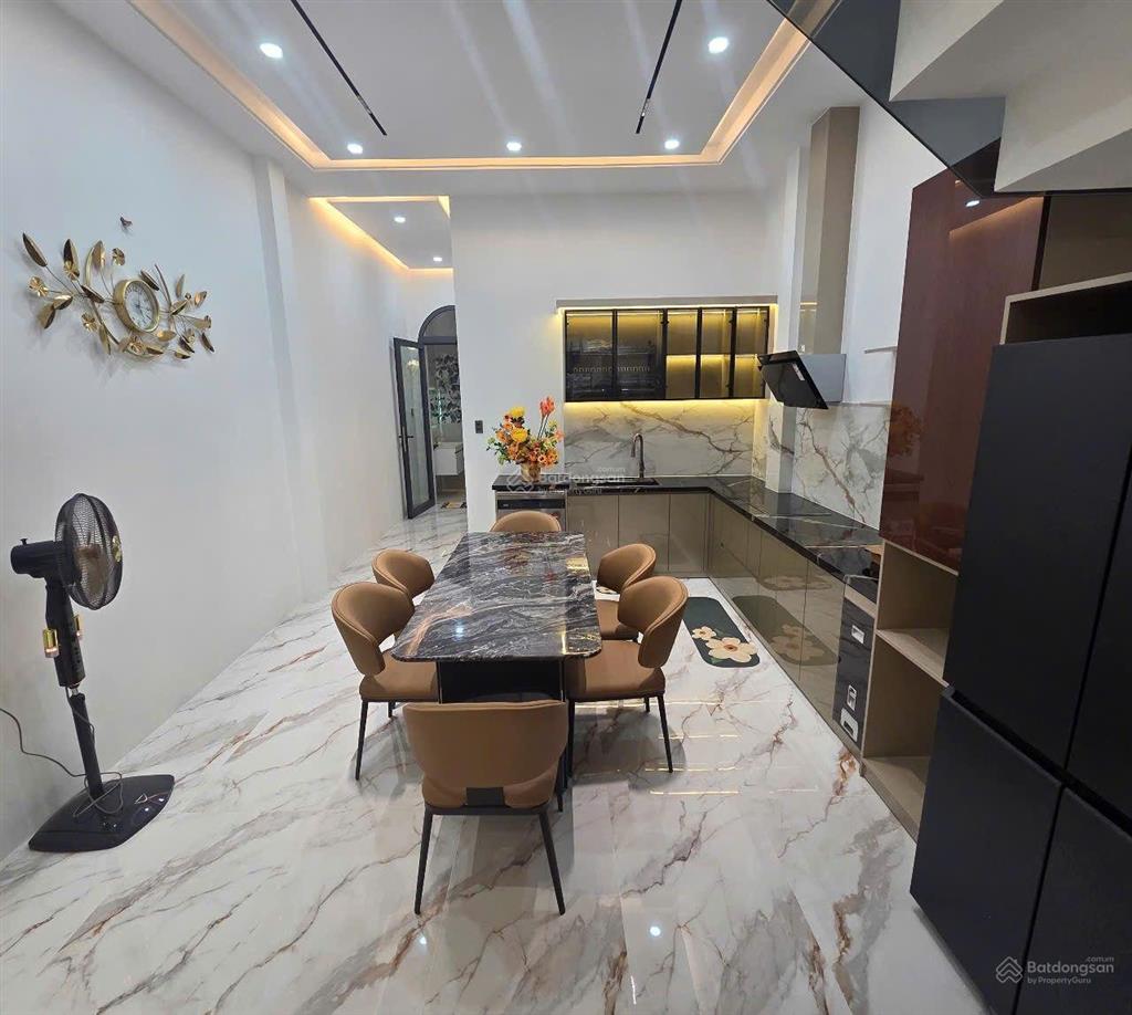 Siêu phẩm mặt tiền buôn bán kinh doanh gần siêu thị emart  đường nguyễn duy cung  p12 gò vấp