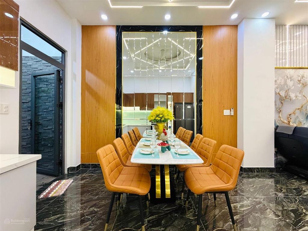 Siêu phẩm nhà phố cực rẻ 4x17m, trệt 3 lầu hẻm xe hơi. đường quang trung  p8  gò vấp