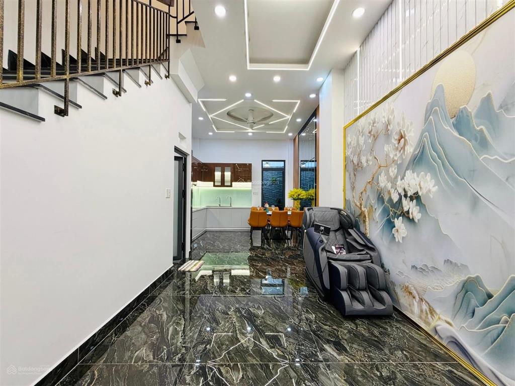 Siêu phẩm nhà phố cực rẻ 4x17m, trệt 3 lầu hẻm xe hơi. đường quang trung  p8  gò vấp