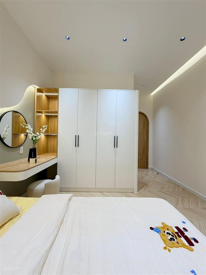 Căn nhà phố đẹp mê ly có 3pn hẻm 1 trục đường phạm văn chiêu  p.tth (p.9gò vấp