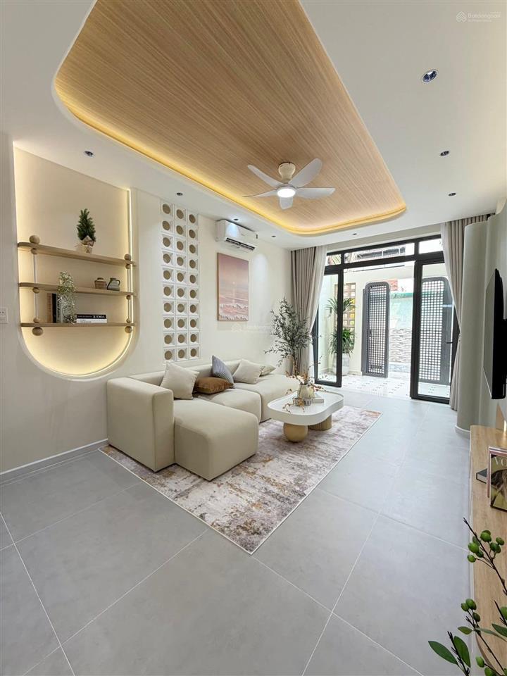 Căn nhà phố đẹp mê ly có 3pn hẻm 1 trục đường phạm văn chiêu  p.tth (p.9gò vấp