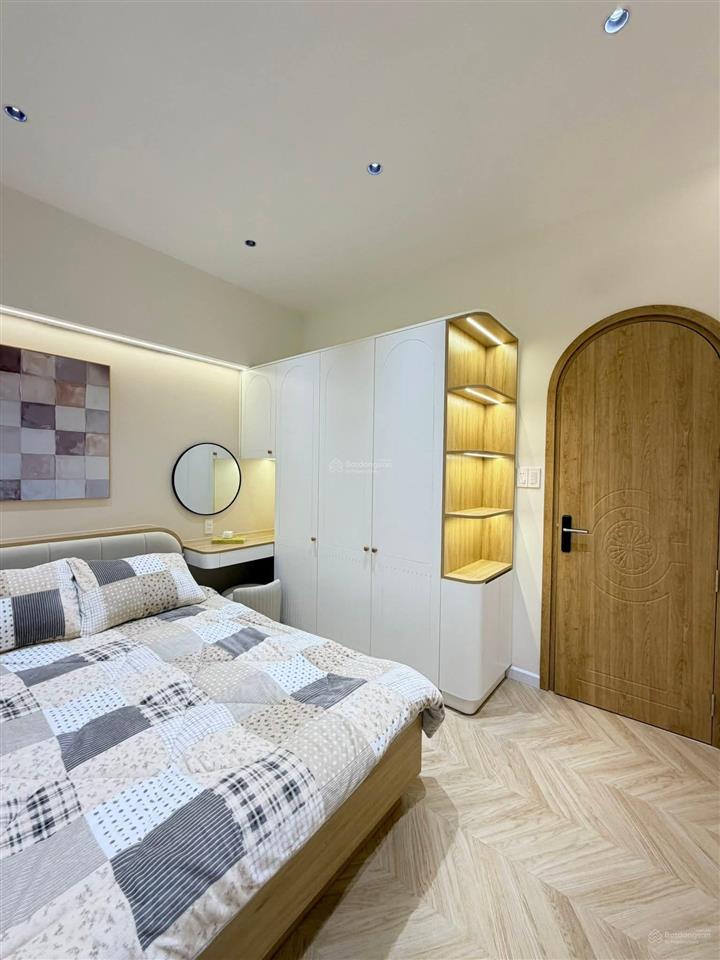 Căn nhà phố đẹp mê ly có 3pn hẻm 1 trục đường phạm văn chiêu  p.tth (p.9gò vấp