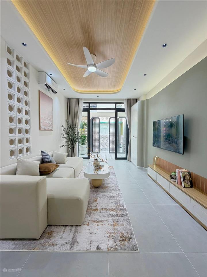 Căn nhà phố đẹp mê ly có 3pn hẻm 1 trục đường phạm văn chiêu  p.tth (p.9gò vấp