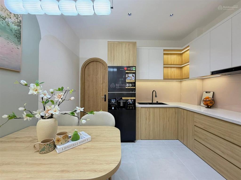 Căn nhà phố đẹp mê ly có 3pn hẻm 1 trục đường phạm văn chiêu  p.tth (p.9gò vấp