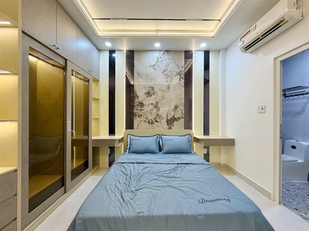 Nhà mặt tiền hẻm 1 trục gần trường học đường quang trung p8 gò vấp, 4x18m, trệt 3 lầu hẻm thông 8m