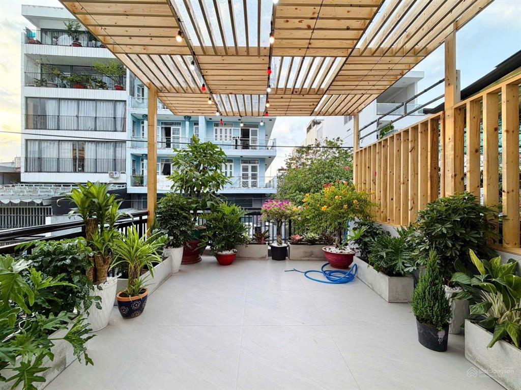 Nhà mặt tiền hẻm 1 trục gần trường học đường quang trung p8 gò vấp, 4x18m, trệt 3 lầu hẻm thông 8m