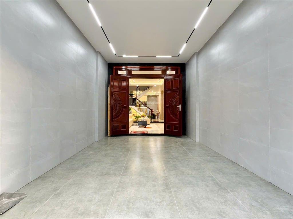Nhà mặt tiền hẻm 1 trục gần trường học đường quang trung p8 gò vấp, 4x18m, trệt 3 lầu hẻm thông 8m