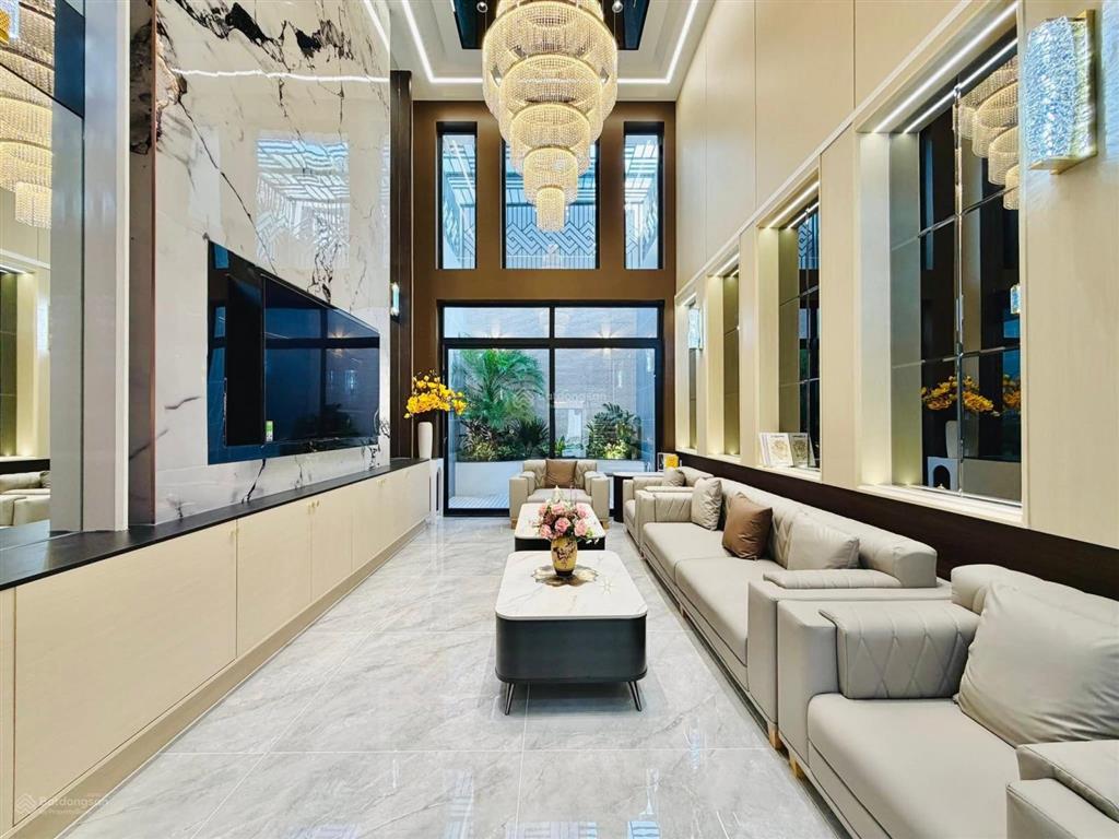 Siêu phẩm luxury đẹp quên cả người yêu cũ 1 trục đường lê văn thọ, p9, gv, dt 4 x 24m trệt 5 lầu