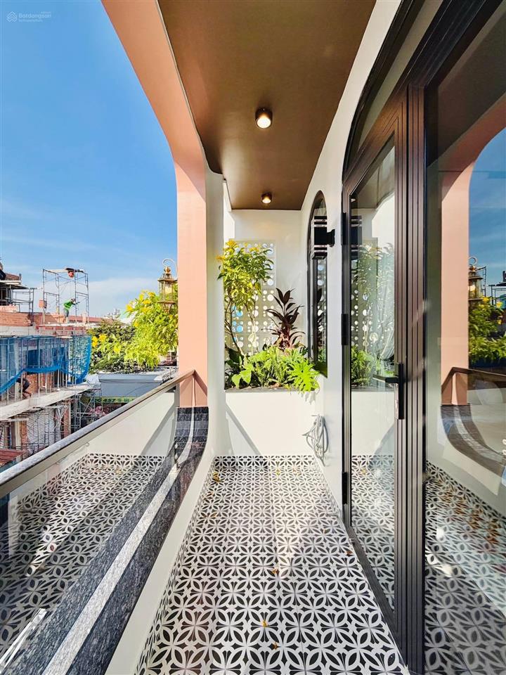 Siêu phẩm luxury đẹp quên cả người yêu cũ 1 trục đường lê văn thọ, p9, gv, dt 4 x 24m trệt 5 lầu